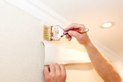 Pose de papier peint à Trambly — revêtements muraux et toiles de verre